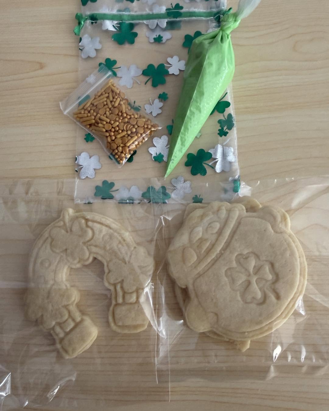 DIY Cookie Decorating Kit